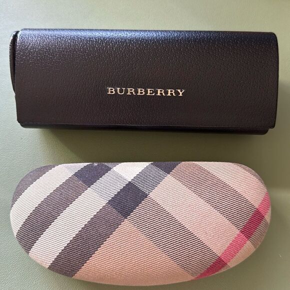 SET OF TWO BURBERRY SUNGLASSES CASES - Picture 1 of 6